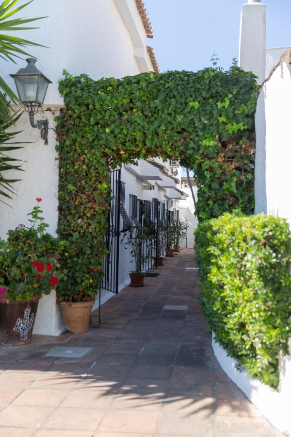 Casa Con Jardin Junto A La Playa Appartement Estepona Buitenkant foto
